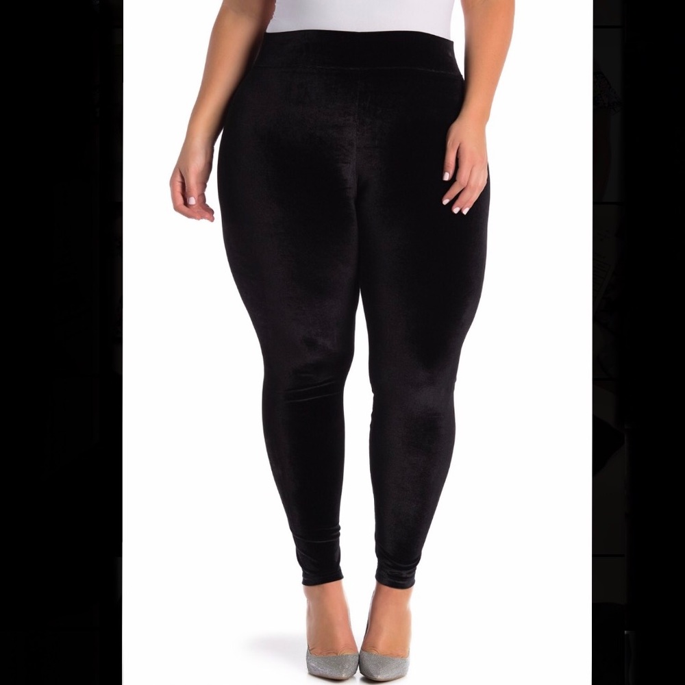 NWT Hue Velvet Plus Leggings